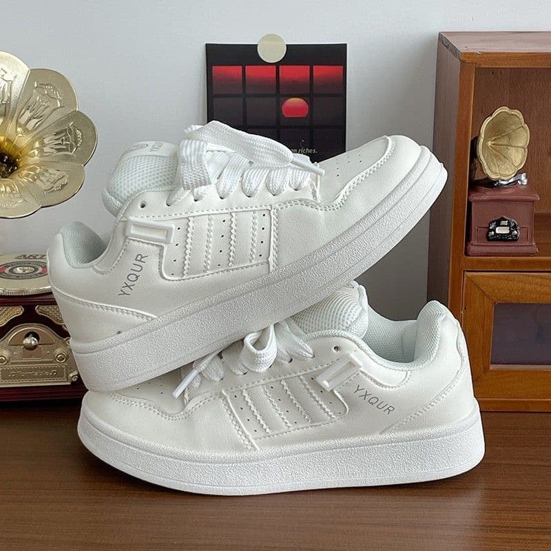 Thick Sole Heightening Versatile Bread Shoes for Women Ins Trendy 2024 New Autumn Student Niche Design Couple Skate Shoes for Women