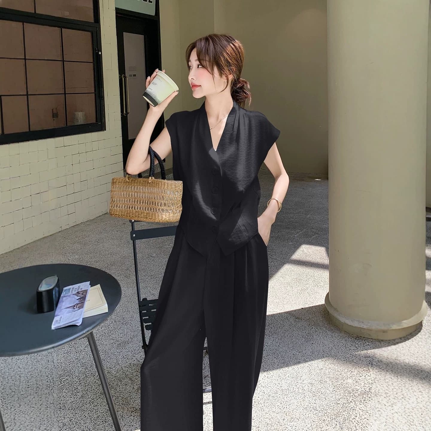 Summer Outfit Complete Age-Defying Women Summer 2026 New French Chic Vest Wide Leg Pants Suit Two-Piece