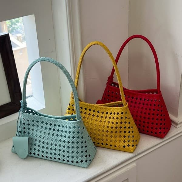 French Hollow Woven Basket Bag Women 2026 New Shoulder Underarm Bag High-End Summer Vacation Style Handbag