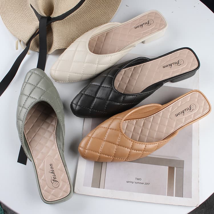 Summer Fashion Flat Bottom Sandals Women's Anti-Slip Casual Commute Outdoor Ladies Lazy Head Cover Slippers PVC Material