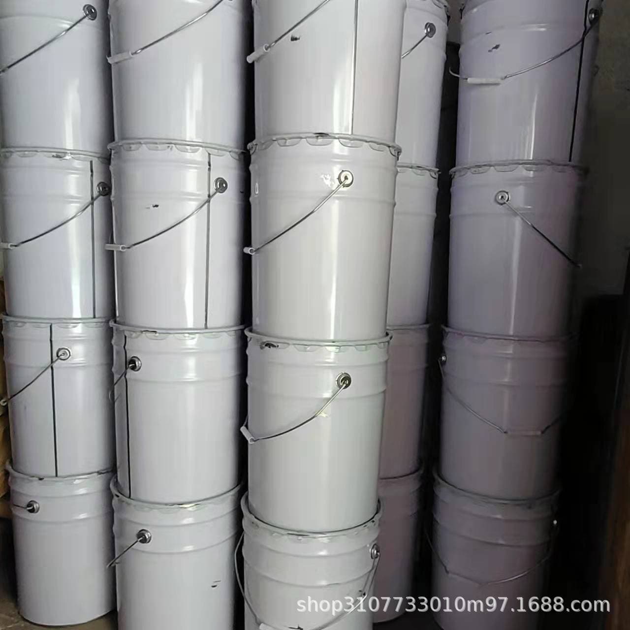 50,000 molecular weight polyisoprene rubber with excellent cold resistance, high viscosity, hydrolysis resistance, and electrical insulation properties in liquid form