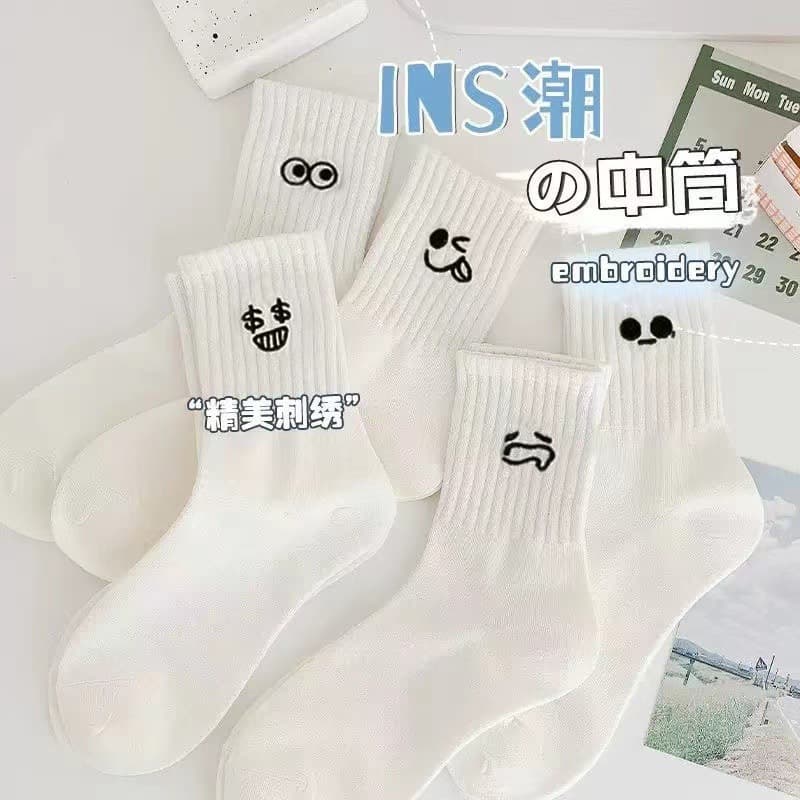 Women's Japanese-style mid-calf socks cute stockings sweet calf socks cartoon high-top socks solid color pile socks wholesale