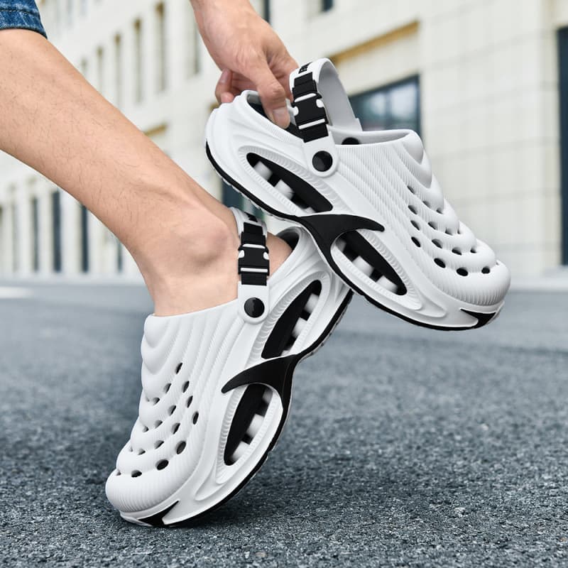 Large Size Thick-Soled Crocs for Men Summer Outdoor 2026 New Anti-Slip Wear-Resistant Casual Driving Dual-Purpose Beach Sandals