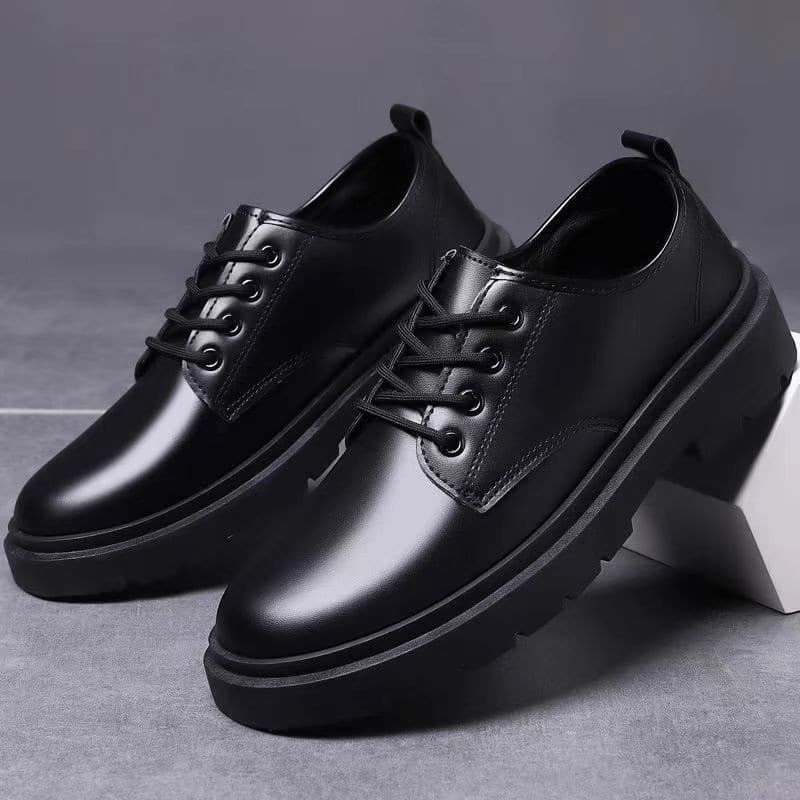 New style leather shoes, business formal casual shoes, thick-soled, breathable, versatile casual shoes for young people, suitable for suits, weddings, and groomsmen.