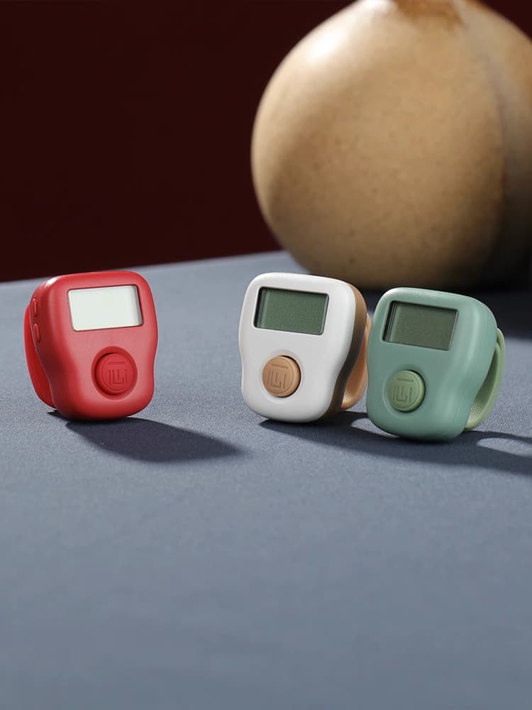 Single-minded counting counter hand-pressed reading electronic digital display ring ring finger-shaped counting point counter rechargeable hidden type