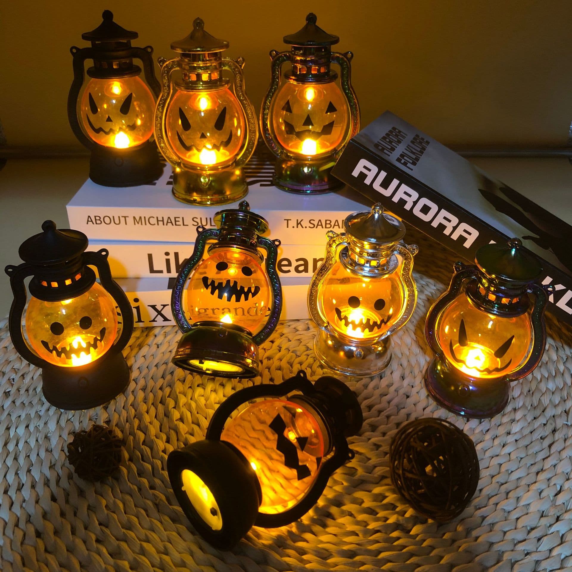 Pumpkin Lantern Ornament Children's Handheld Night Light Escape Room Haunted House Prank Horror Atmosphere Decoration Retro Small Oil Lamp