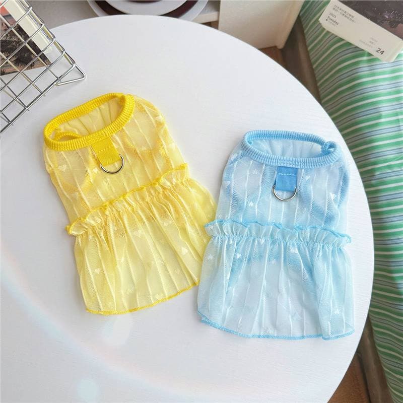 Hollow-out heart-shaped ruffled vest dress, suitable for pets, dogs, and cats, summer thin, breathable, sun-protective, for Bichon Frises and Pomeranians.