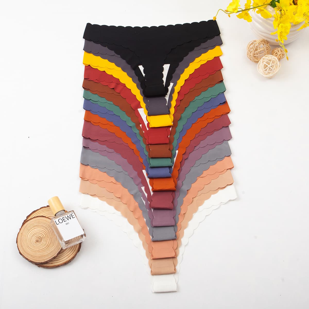 Women's Seamless Ice Silk Panties, Sexy High Elasticity Wave Edge, Cross-Border European Size, Women's Adhesive Triangle Panties