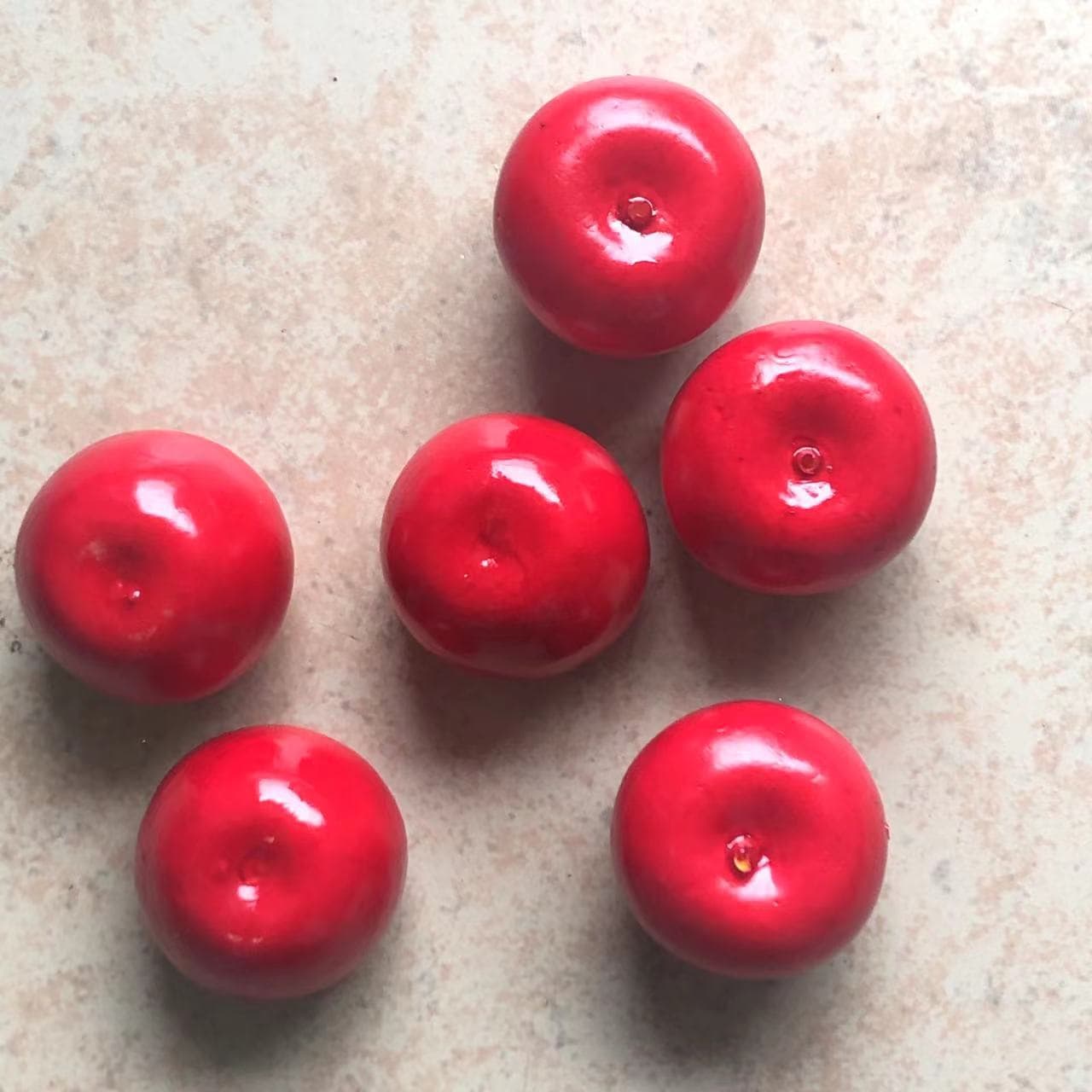 Factory Direct 45 High-Simulation Red Apples, Hand-Painted Fruit Decor Crafts, Props, and Ornaments with Realistic Photography