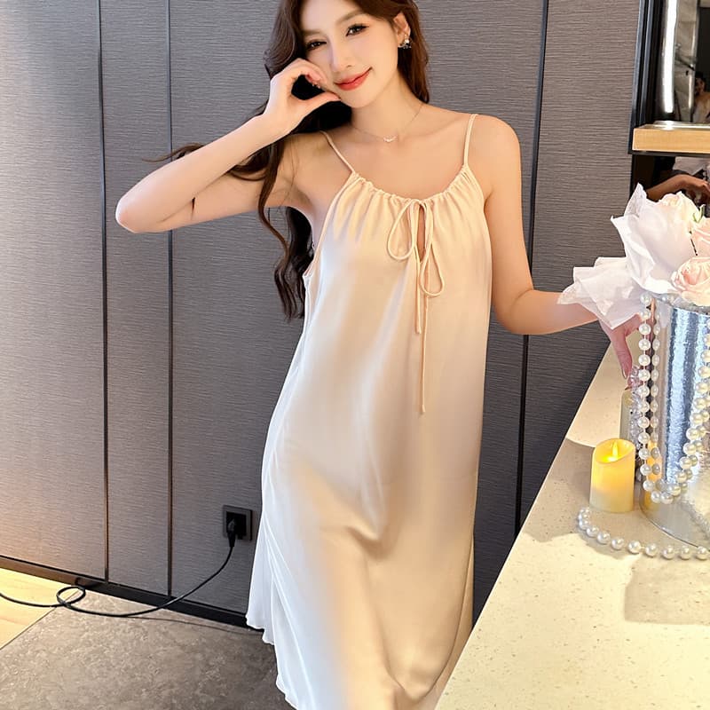Ice Silk Spaghetti Strap Nightdress for Women, New Summer Sexy Pure and Alluring Style Loungewear, Thin High-End Hot Backless Tank Top