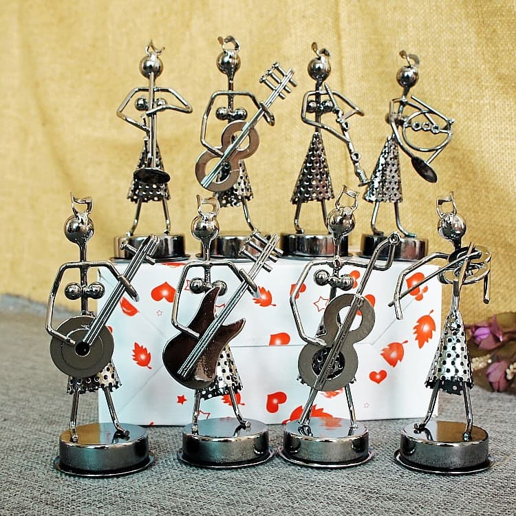 In Stock Iron Musician Playing Metal Crafts Band Model Home Decoration Small Iron Man Men and Women 8-Piece Set