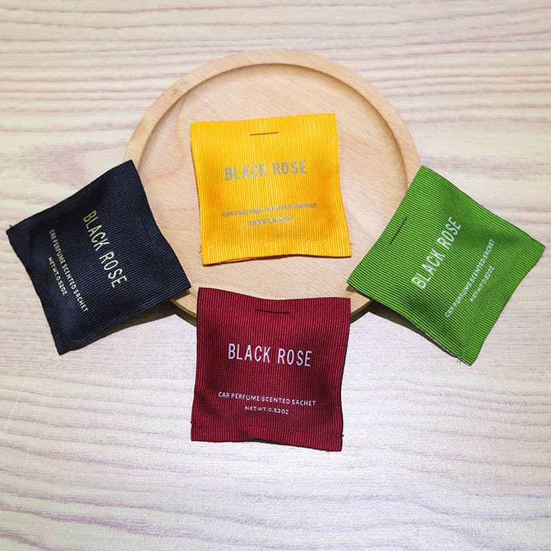 Car-Mounted Aromatherapy Automobile Perfume Interior Air Outlet Fragrance Sachet Hanging Decoration Items Men's Special Long Lasting Light Perfume