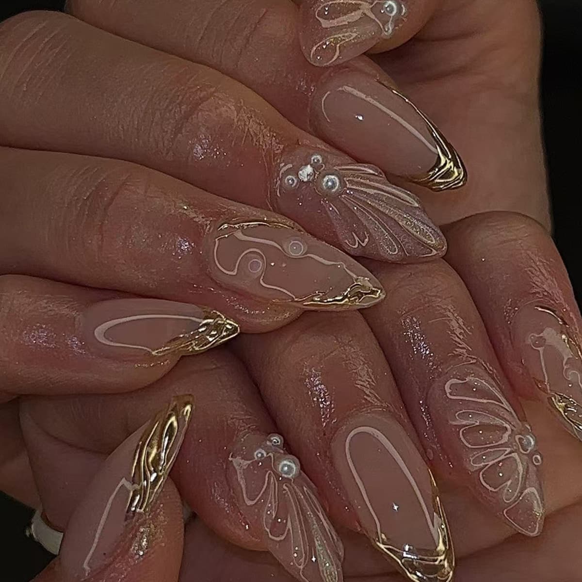 New manicure wearable nails almond style handmade 3D three-dimensional glue pearl French style wearable nails wholesale spot