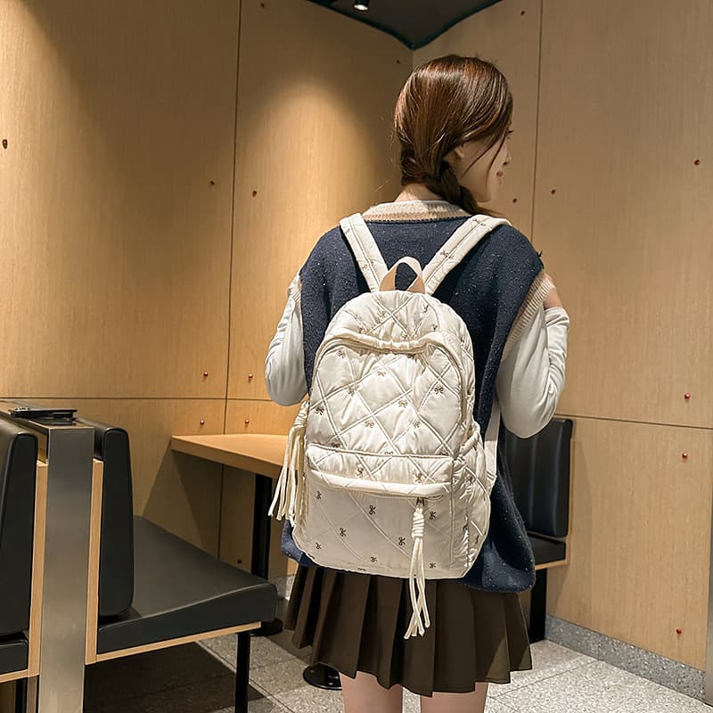 Cute Backpack for Middle School, High School, and College Students, High-Aesthetic School Style Lightweight Travel Backpack Wholesale