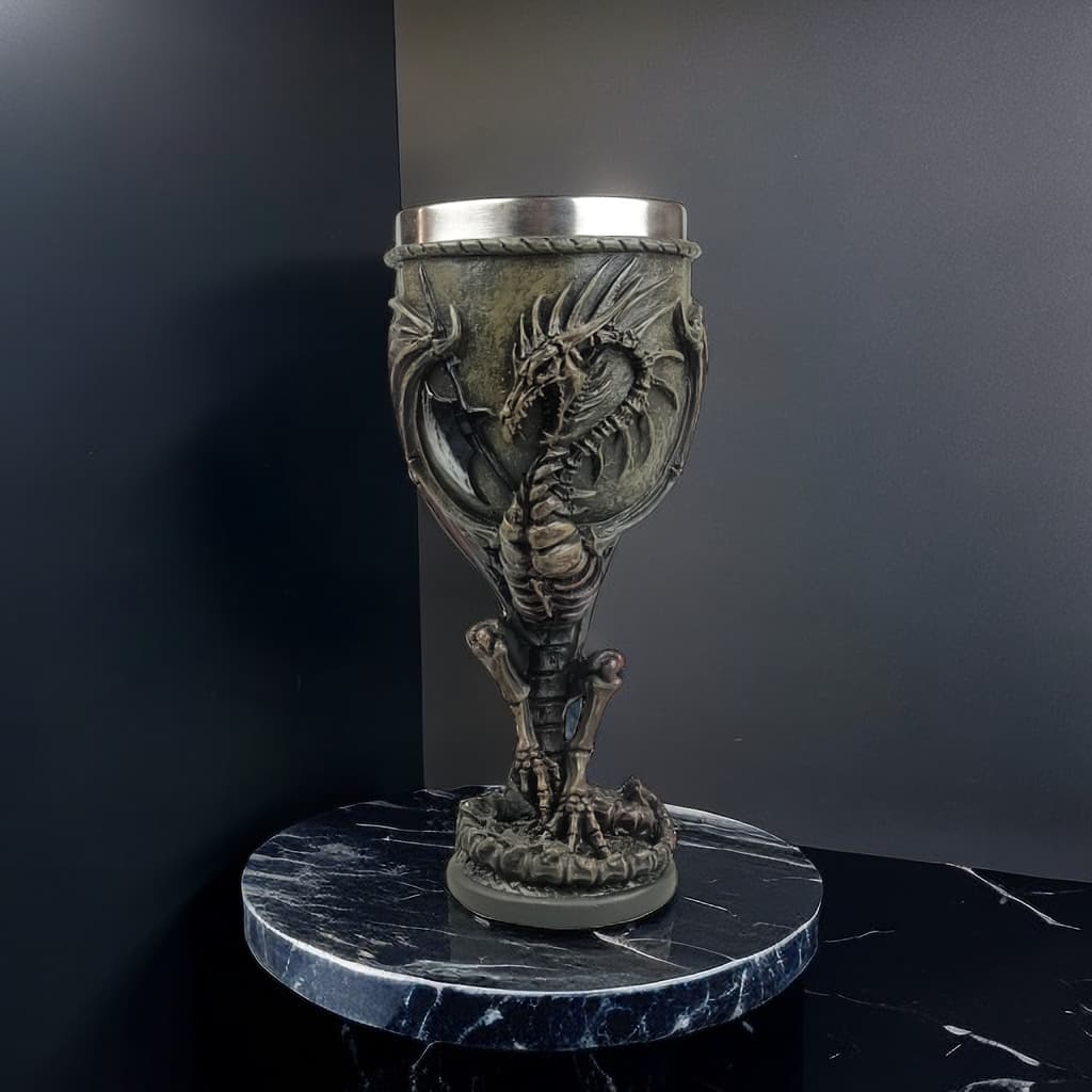 A 200ml medieval dragon-shaped wine glass European mythology and legend dragon warrior stainless steel dragon pattern