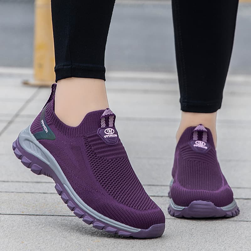 Summer and Autumn Dad Shoes for Men, Slip-On Flyknit Casual Walking Shoes, Lightweight and Breathable Elderly Shoes for Middle-Aged and Senior Men and Women