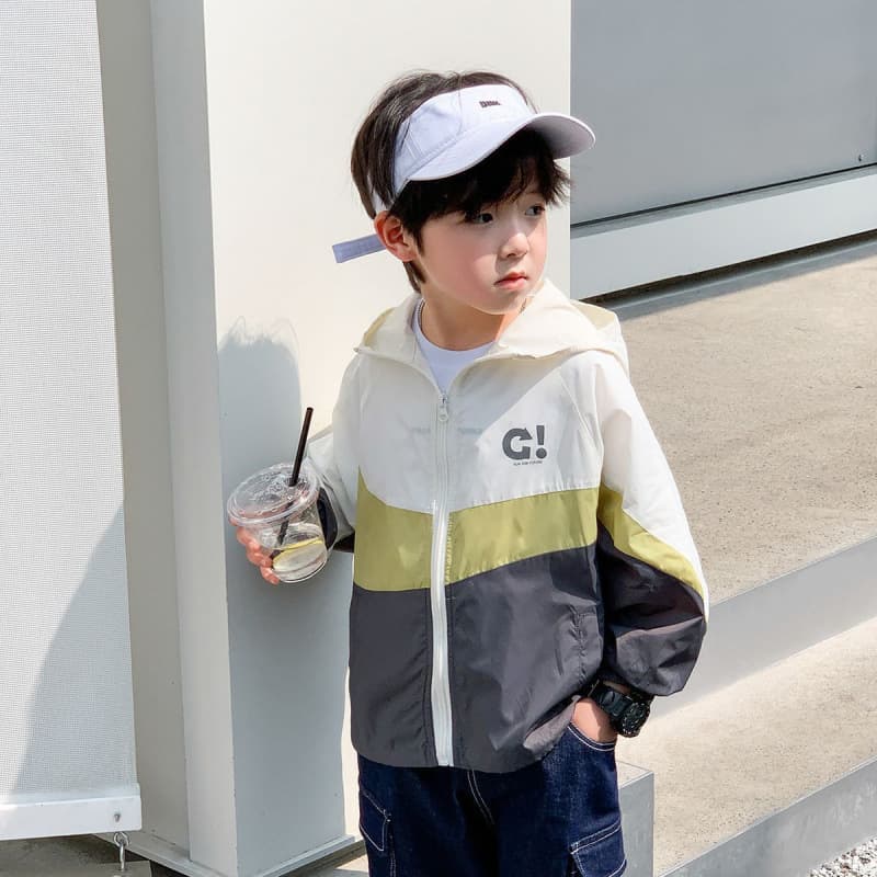 Children's Boys Hooded Zip-Up Skin Jacket Summer 2025 New Outdoor Casual Sun Protection Coat Air Conditioning Wear