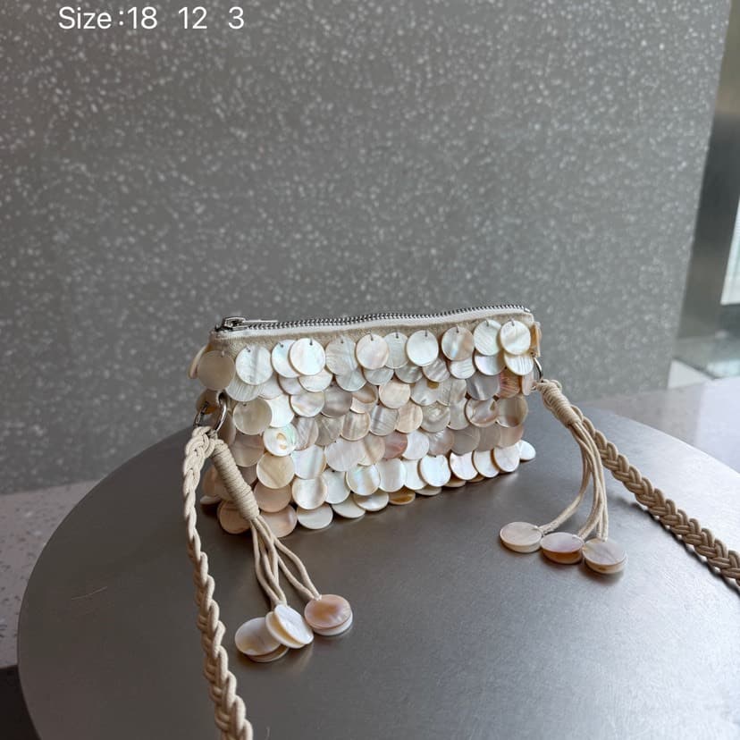 Hand-stitched Beaded Mother-of-Pearl Bag 2026 Spring/Summer New Socialite Dinner Style Shell Bag Handheld Shoulder Crossbody Phone Bag