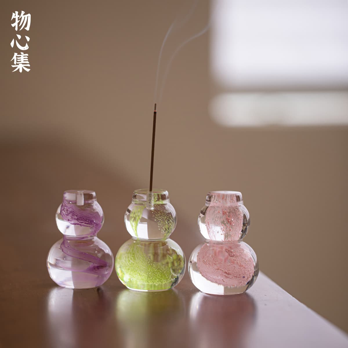 Wuxinji Internet-Famous High-Aesthetic Crystal Glass Fluorescent Gourd Lid Rest, Creative Covered Bowl Tea Pet Tea Table Cover Incense Holder