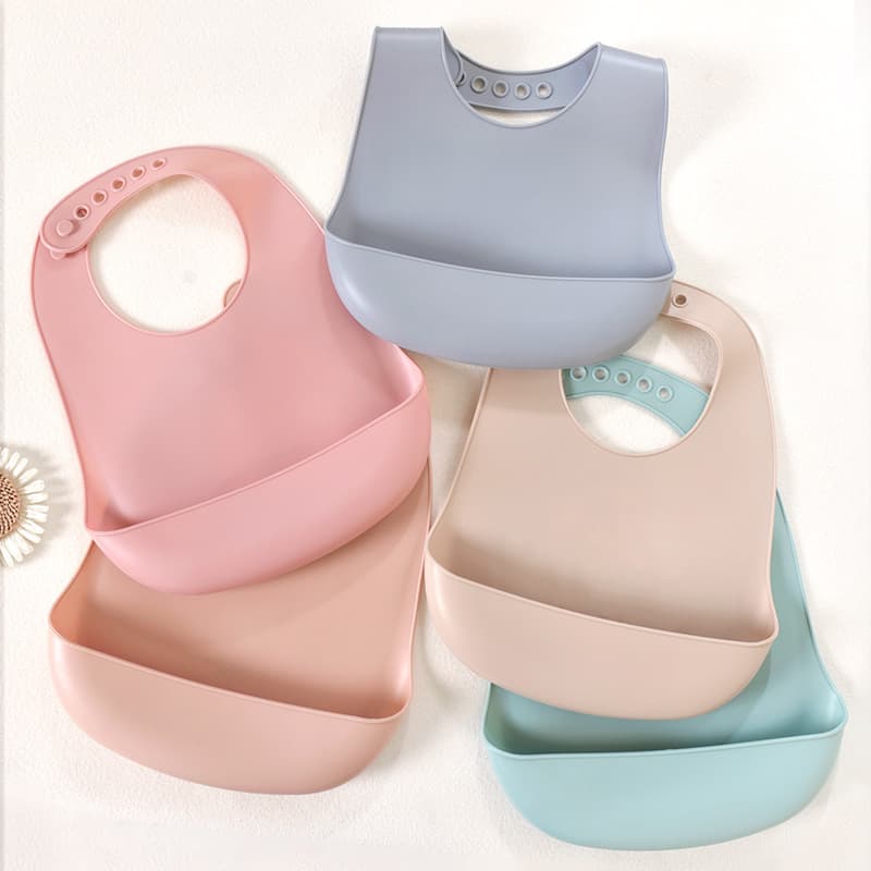 Baby Feeding Bib Waterproof Silicone Weaning Bib Ultra-Soft Infant Portable Kids Bib Dirt-Proof Essential