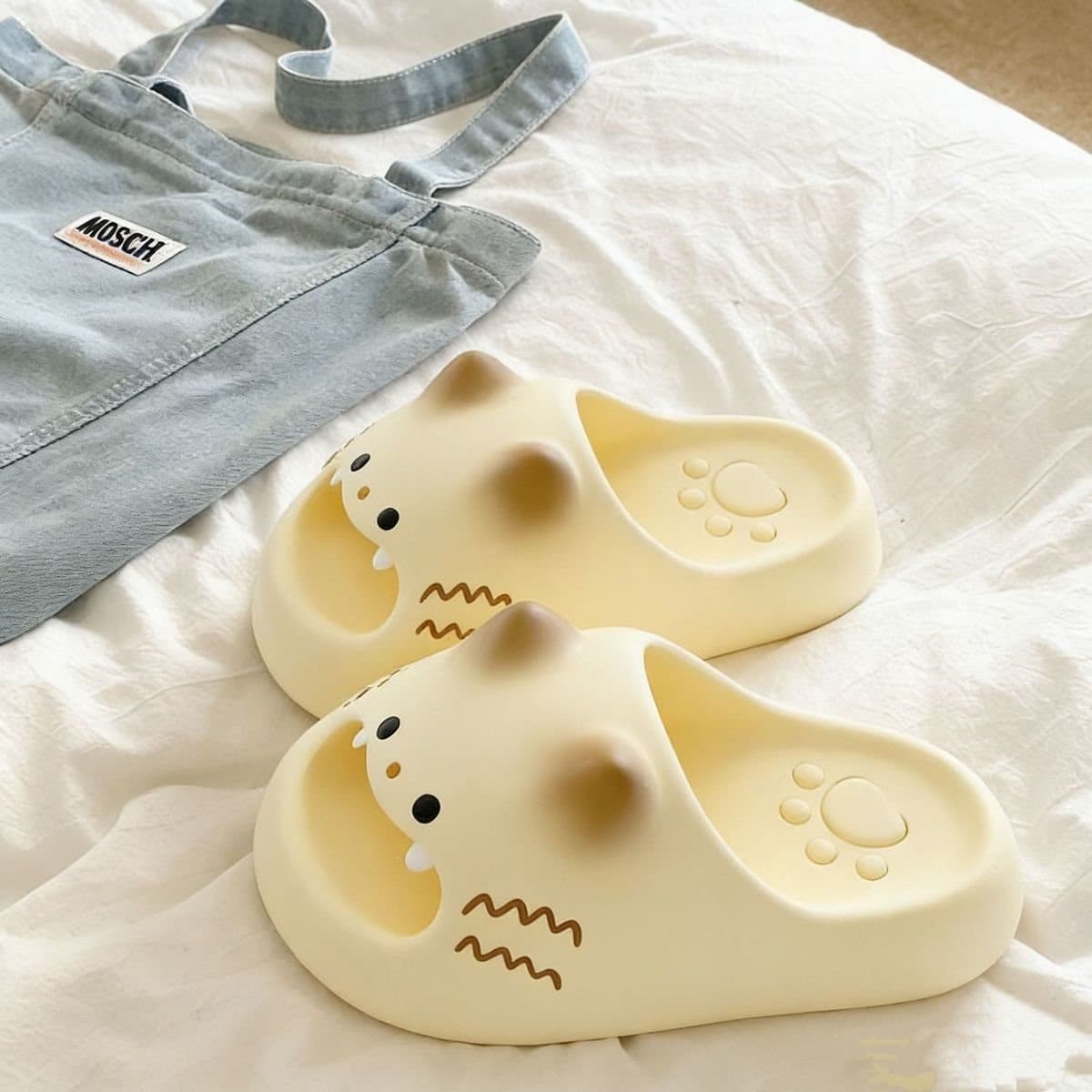 Cute cartoon kitten claw slippers for women summer new thick-soled home non-slip couple slippers