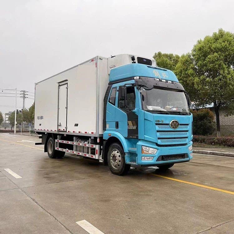 Futian Auman refrigerated van, box-type vaccine cold chain truck, manufacturer's quote.