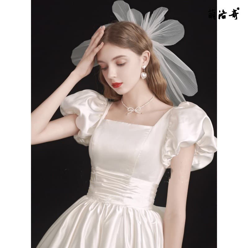 French Satin Light Wedding Dress 2026 Style Forest Vintage Travel Shoot Bride White Puff Sleeve Engagement Dress for Women