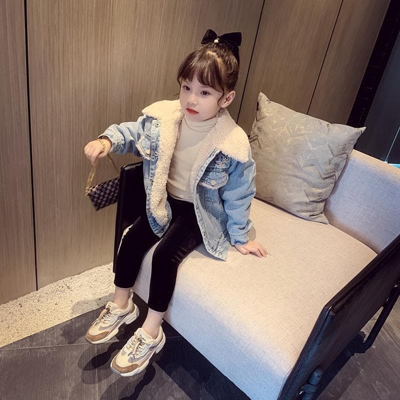 Girls' coat winter wear 2025 new children's lamb wool thickened denim jacket little girl autumn and winter velvet top
