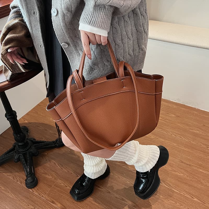 Factory direct sales European and American retro large-capacity portable tote bag for women 2025 summer new fashion shoulder armpit bag