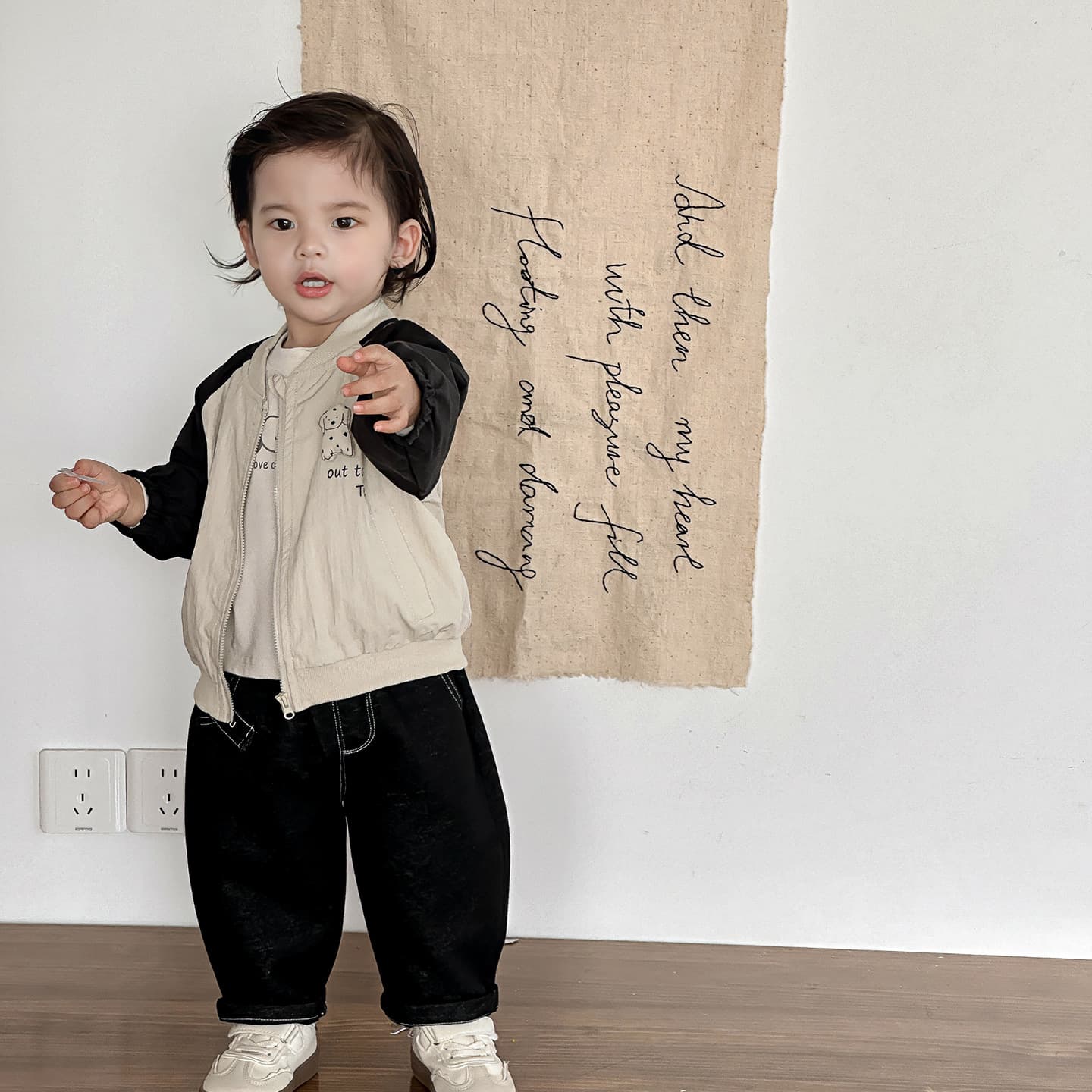 Dianxi 2026 Autumn New Infant and Toddler Korean Three-piece Set Baby Raglan Sleeve Jacket Bottoming Shirt Pants Suit