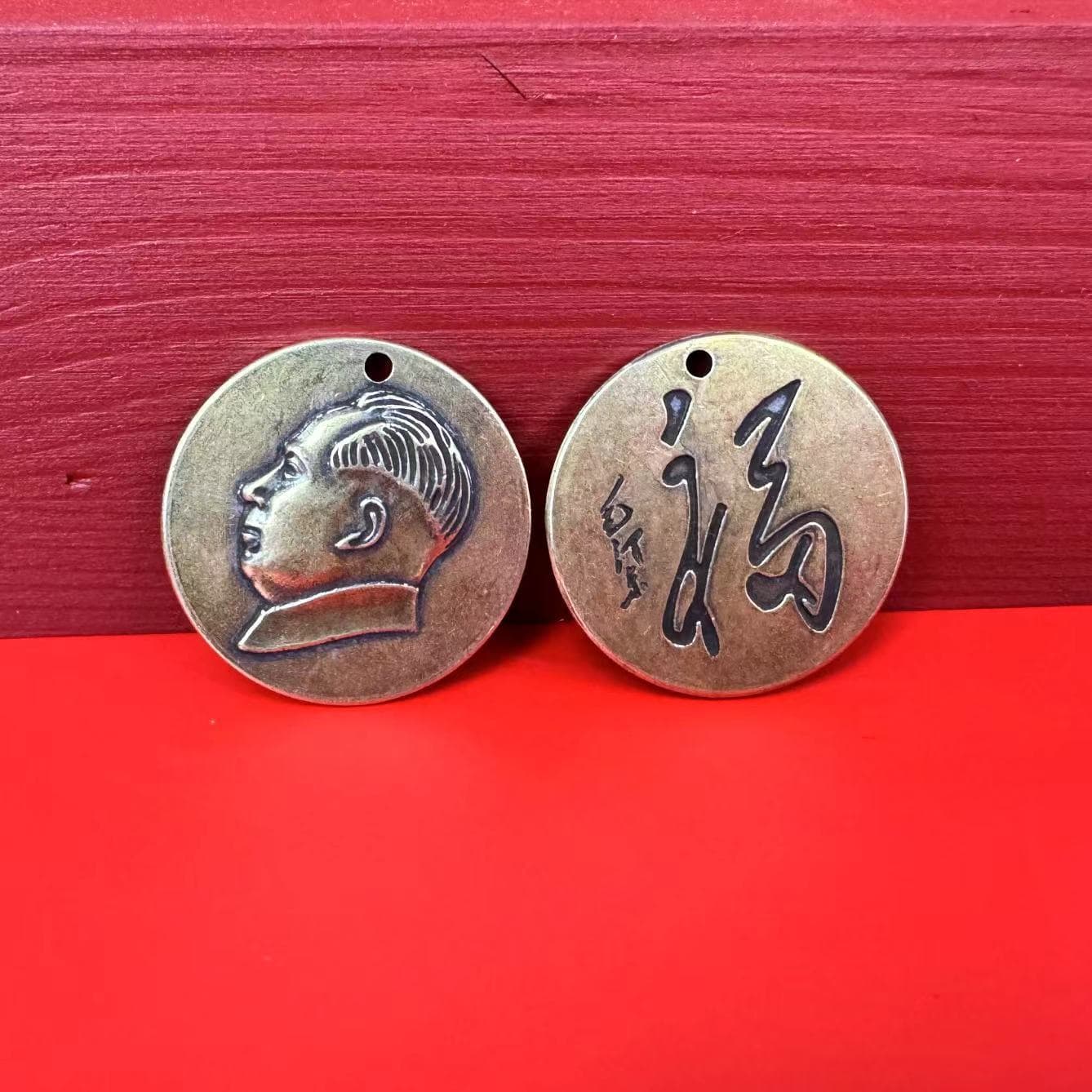 Factory Wholesale Handmade Brass Retro Mao Zedong Keychain, Car Hanging Ornament, Pure Copper Statue