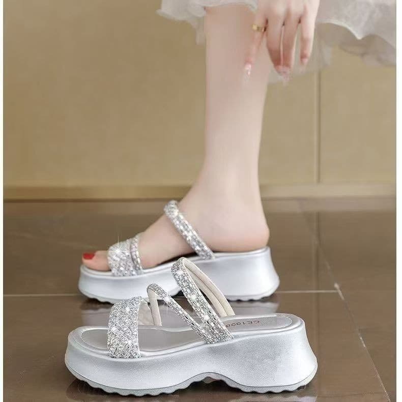 Premium Women's Sandals Summer 2026 New Fashion Dual-Wear Rhinestone Slide Sandals for Dresses Stunning Roman Slippers