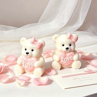 LOVE Heart Bear Scented Candle Epoxy Mold, Valentine's Day DIY Decoration Ornament Silicone Mold