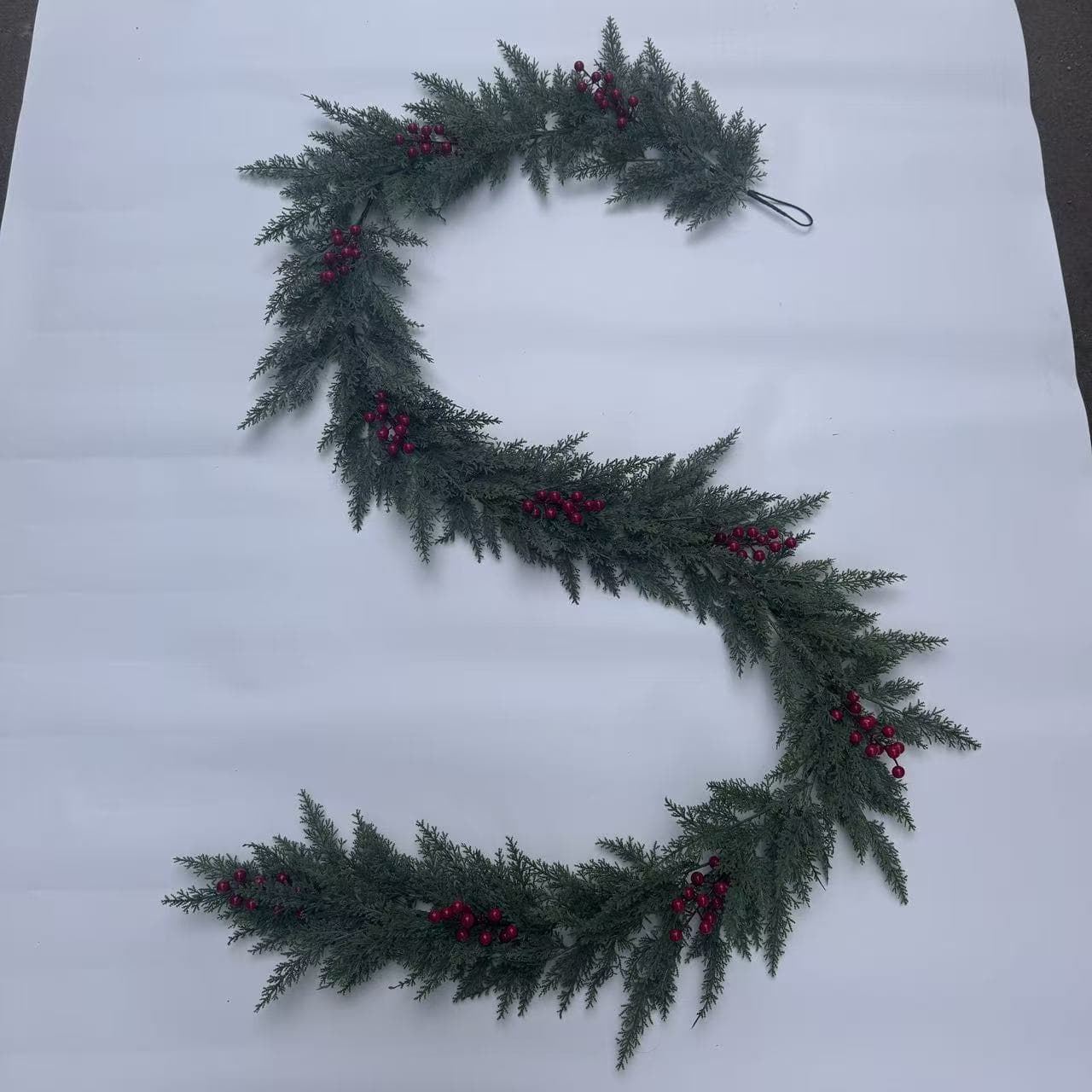 Cross-border Amazon Christmas Wreath Vine Combination Red Berries Pine Needles Cypress Leaves Window Hanging Wall Festival Decoration