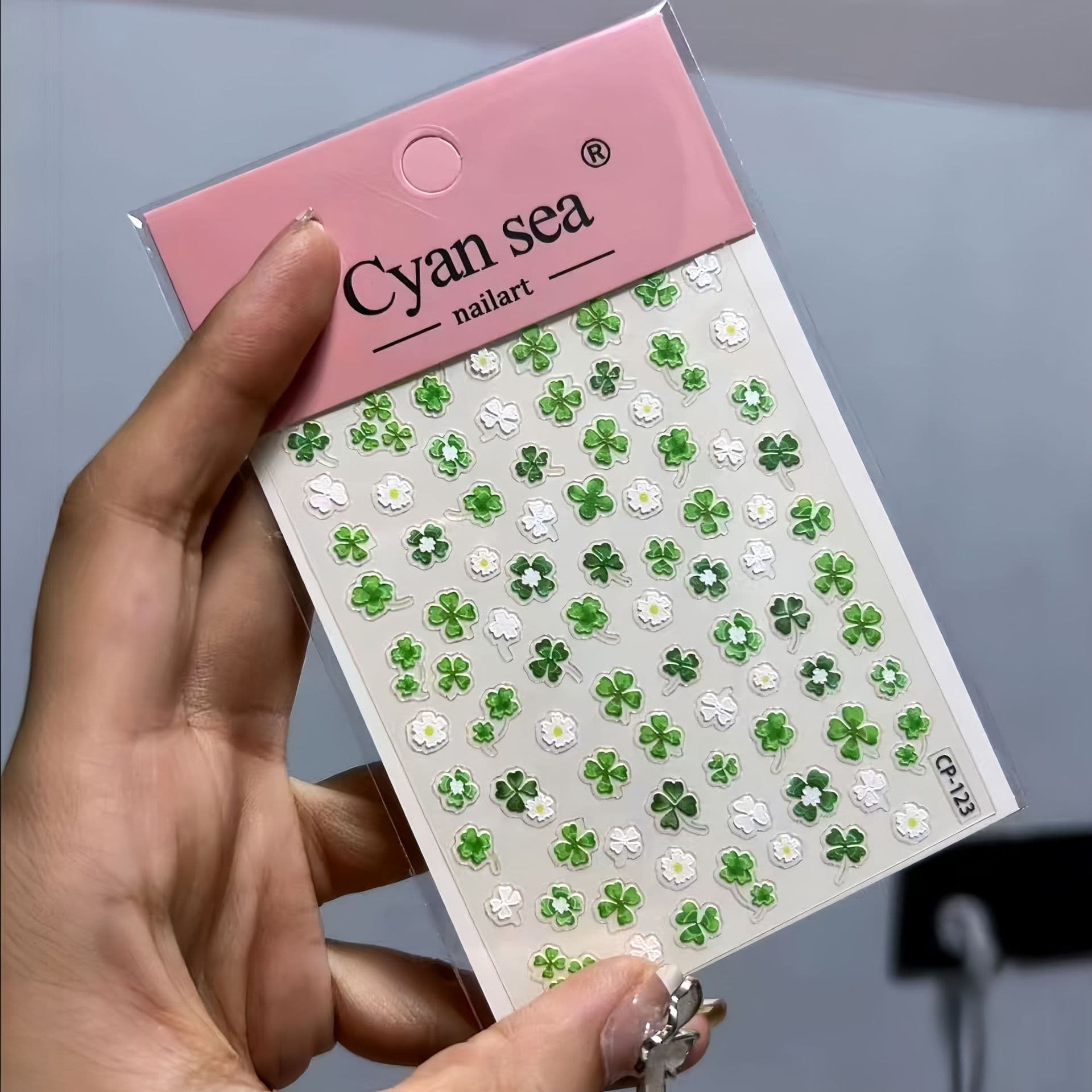 Shell Light Nail Art Stickers Xiaohongshu Popular Mobile Phone Nail Stickers Factory Wholesale Lucky Four Leaf Clover Decoration