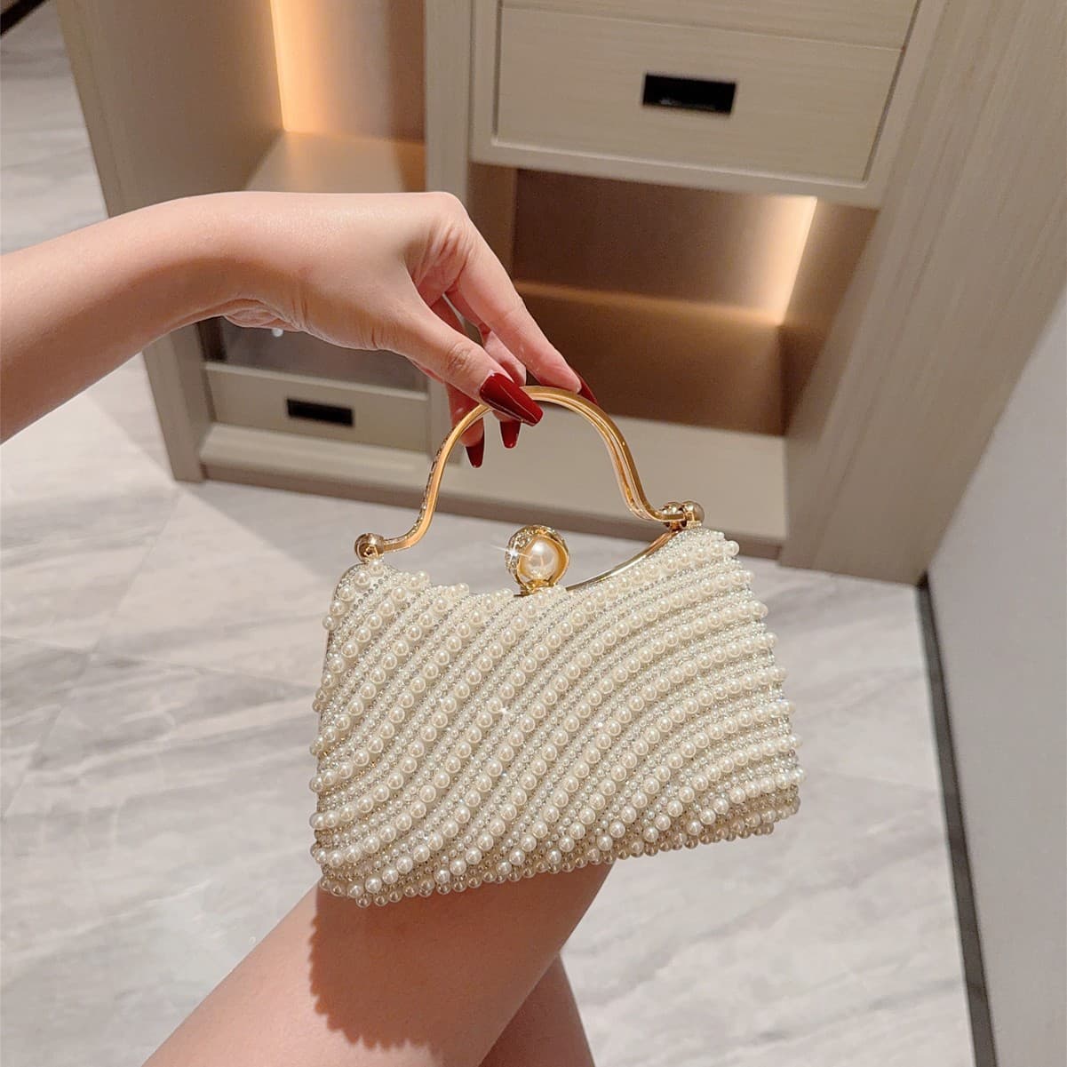 New Cross-border Romantic Pearl Handbag, Wedding and Birthday Party Banquet Evening Bag with Crossbody Strap