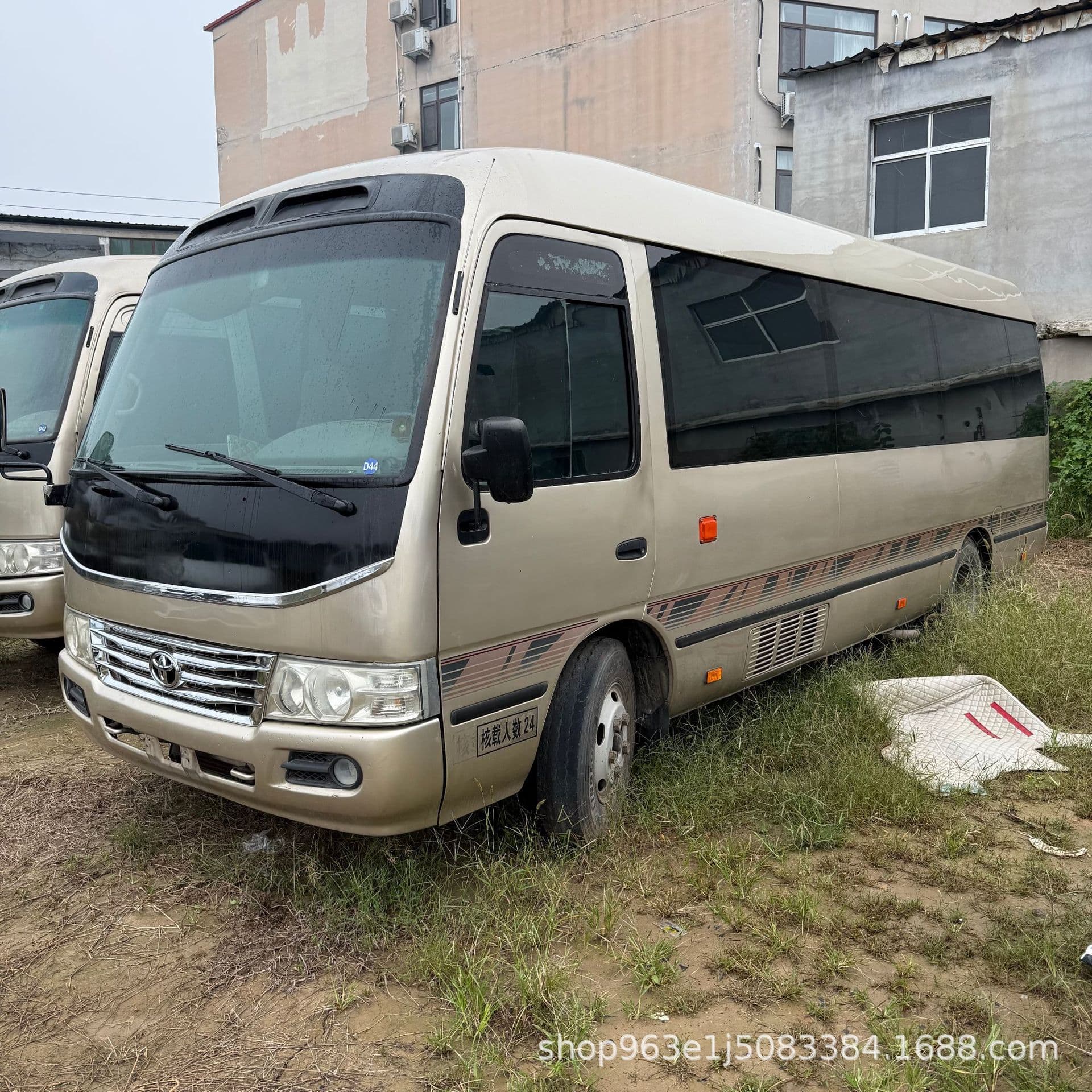 Cross-border Export Premium Used Toyota Coaster Diesel Version 23-Seater Medium Bus