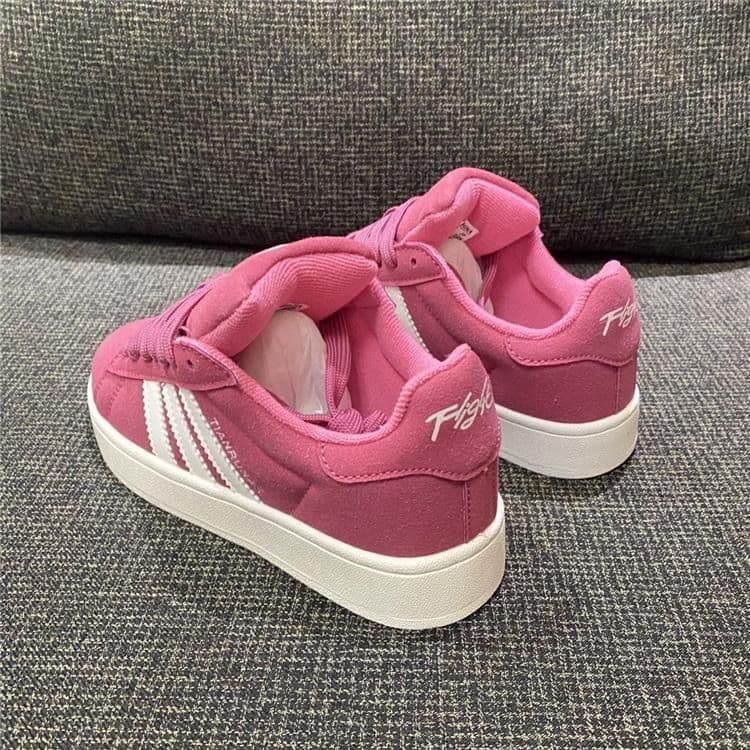 Women's White Casual Sneakers 2025 Summer New Style Chunky Sole Versatile Bread Shoes Flat Sports Skate Shoes Trendy