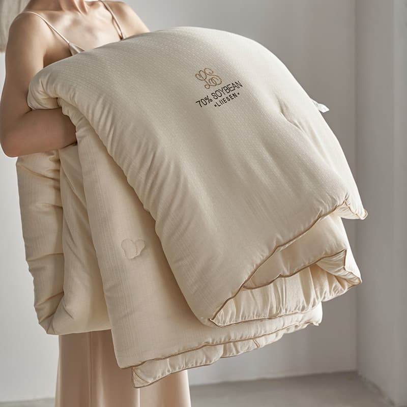 Luxury High-end Douxi 70% Soybean Quilt Antibacterial Spring Autumn Winter Quilt Core