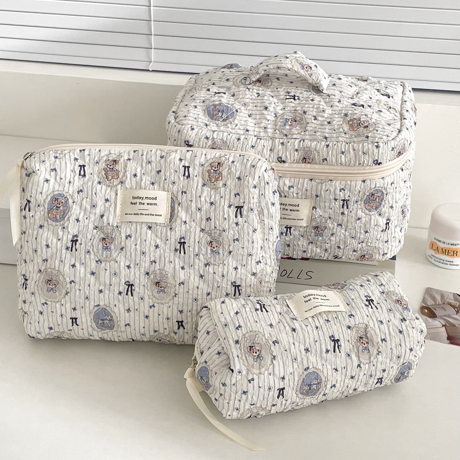Badge Bear Makeup Bag High Appearance Travel Portable Large Capacity Cartoon Ins Style Skincare Toiletry Storage Bag