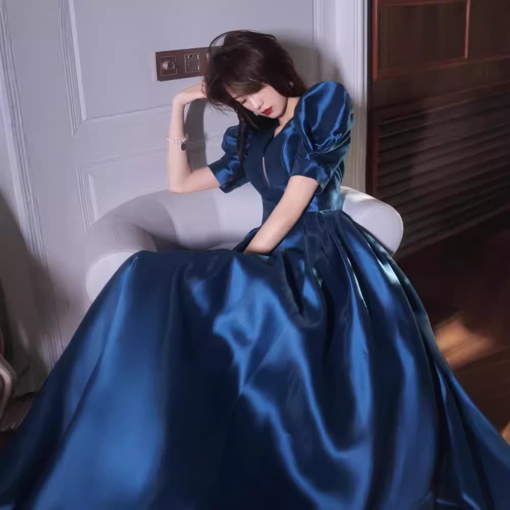 Blue High-End Evening Gown for Women, Satin, Annual Banquet, Elegant Socialite French Style, Premium Texture Hostess Dress