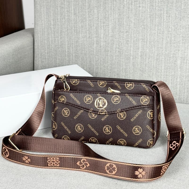 New 2026 middle-aged and elderly single shoulder crossbody bag wide shoulder strap ladies bag mother bag mobile phone coin purse soft leather bag