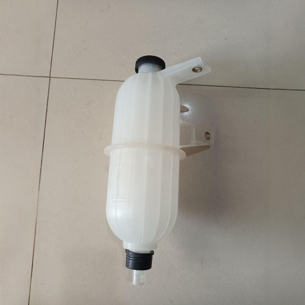 In-stock manufacturer wholesale Japanese expansion tank, Corolla 16470-0L010 expansion tank, Hilux