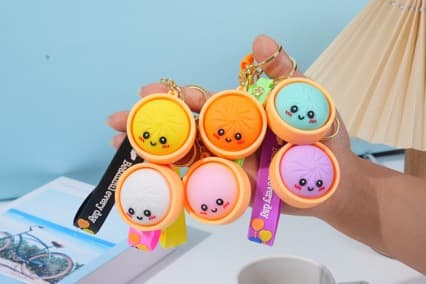 Hot-selling Q-cute Squeeze Toy Xiaolongbao Keychain Pendant Well-behaved Stress-relief Bun Toy Keychain Charm