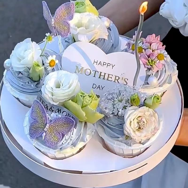2024 Beautiful Mother's Day Pearl Mom Cake Decoration Round Cupcake Transparent Cake Dessert Packaging Box Decoration