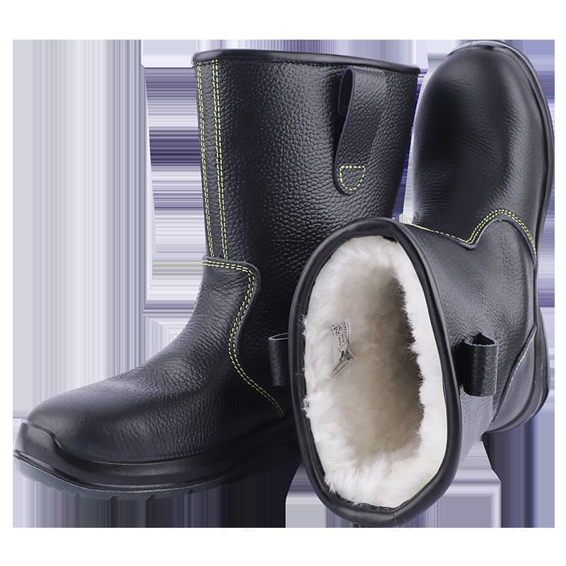 In stock: Men's winter wool work shoes, high-top, cotton-padded, cold-proof, non-slip, steel-toed, safe for work and preventing electric shock.