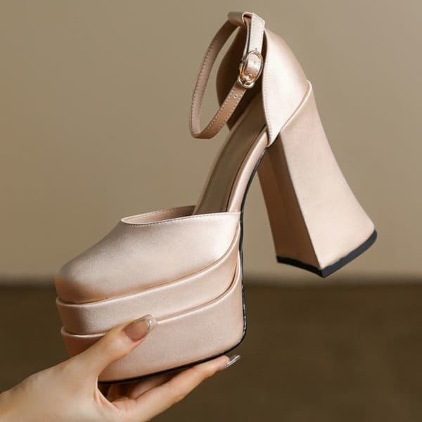 2026 New Short Chunky Heel Platform High Heels Engagement Banquet Shoes Non-Tired Main Wedding Dress Wedding Shoes