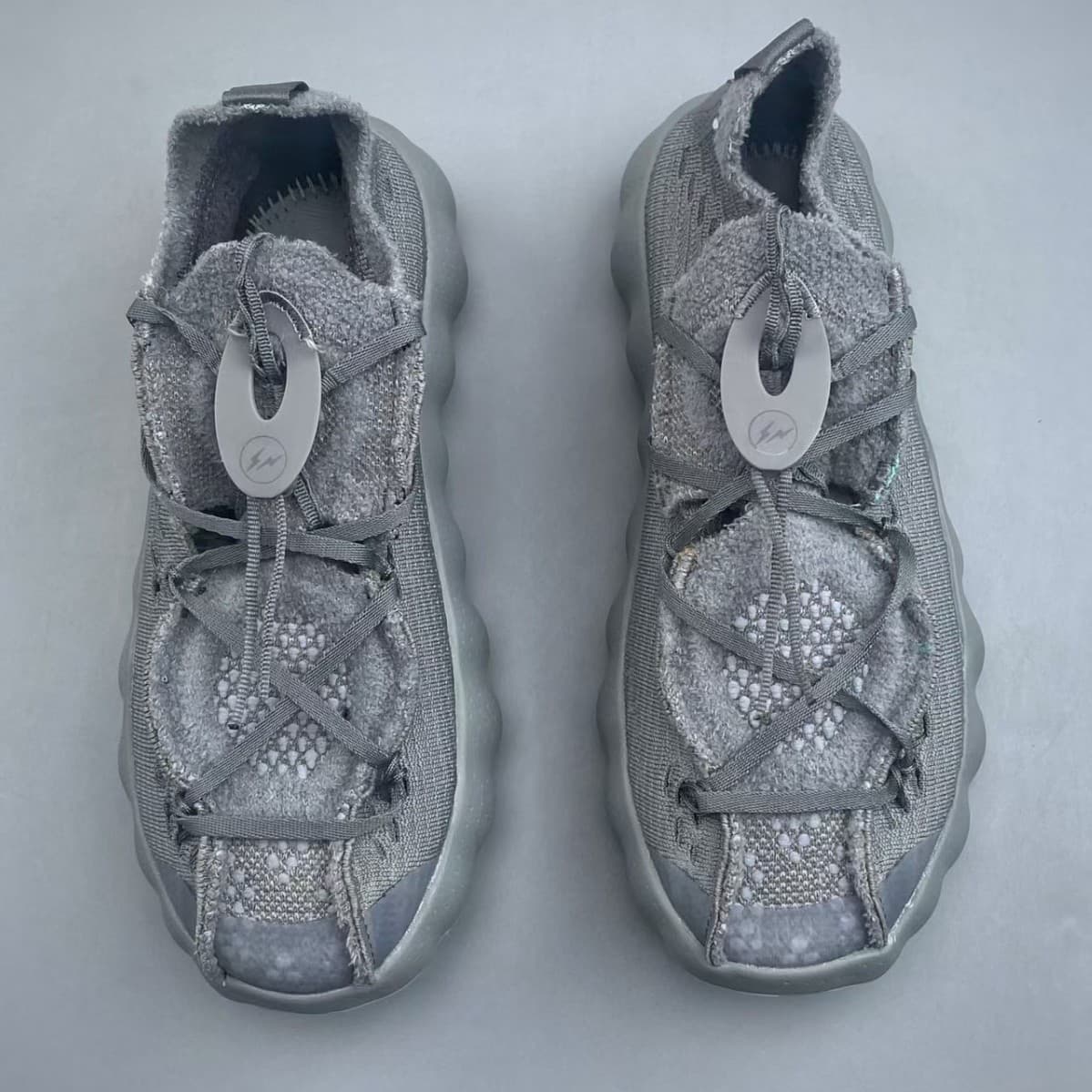 Original Company Level MIND 002 Casual Sports Shoes Massage Shoes Men's Women's Wholesale Drop Shipping IQ8504 001