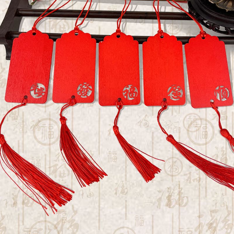 Wooden plaques for wishing success in college entrance exams and high school entrance exams, with engraved blessings for school activities.