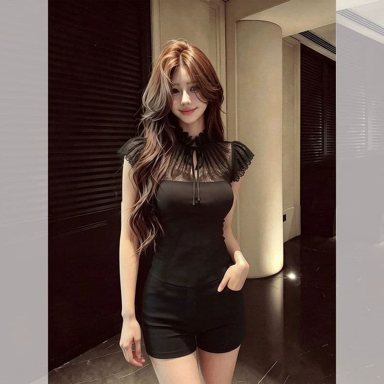 Black Lace Trim Cutout Vest Top for Women, 2026 Summer Light Mature Style Design Unique Elegant Slim Fit Top